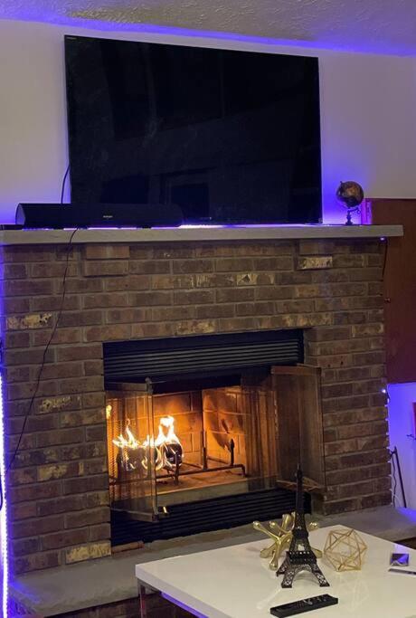 Ambiance - King Bed Cabin, Jetted-Tub & Fireplace Tobyhanna Zewnętrze zdjęcie