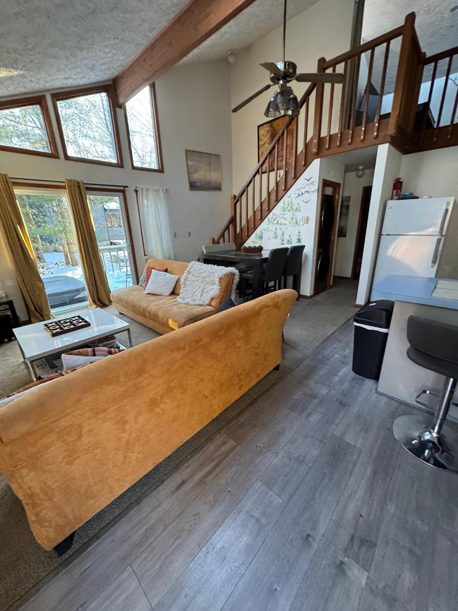 Ambiance - King Bed Cabin, Jetted-Tub & Fireplace Tobyhanna Zewnętrze zdjęcie